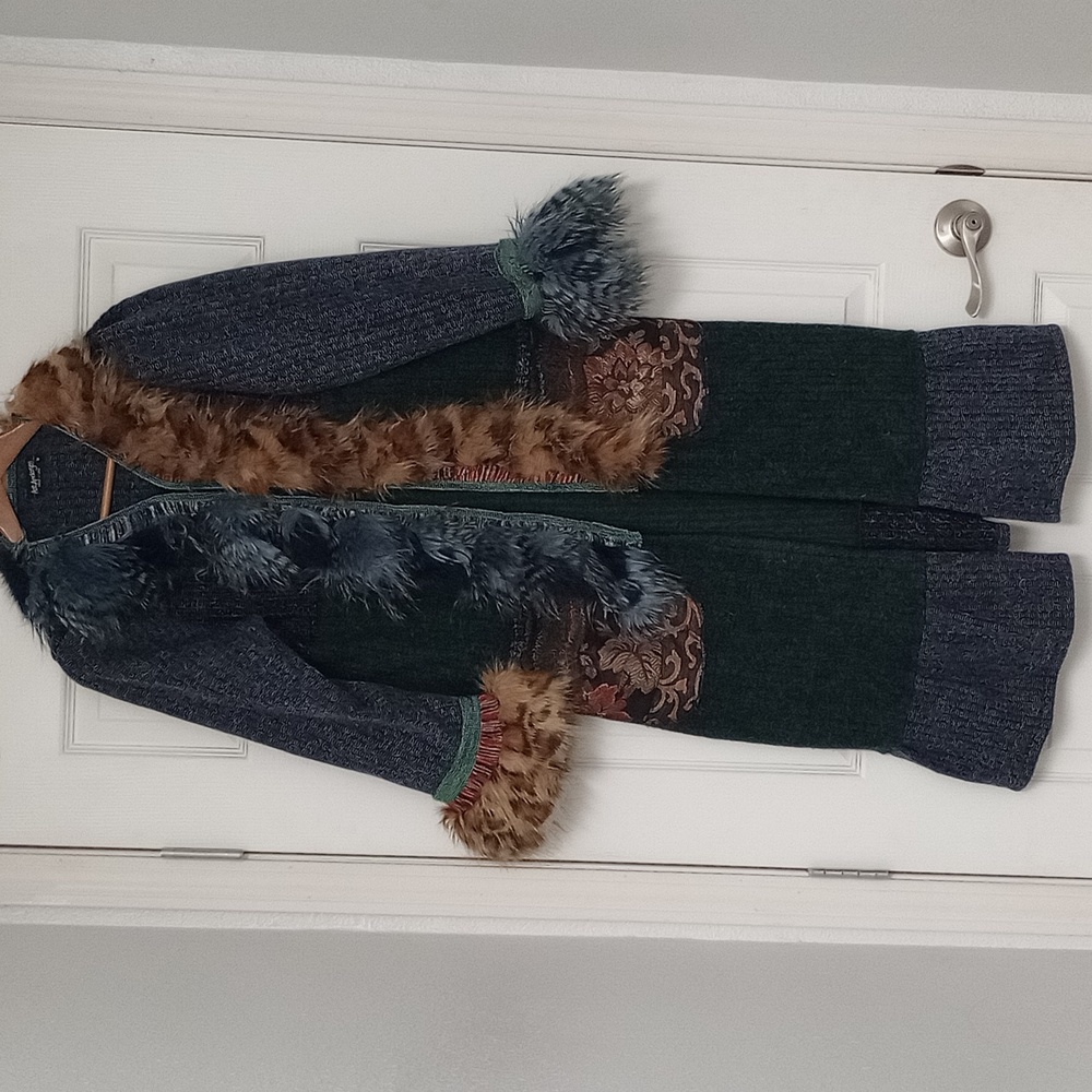 Faux Fur Lee Andersen coat - Picture 1 of 7